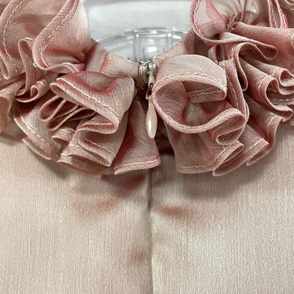 NWT London Times Nude Ruffle Trin Tiered Cocktail Dress Sz 8P - Picture 5 of 5